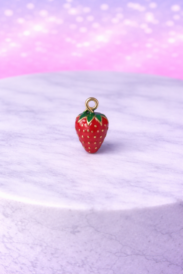 Charms Fraise Dorée – Douceur & Gourmandise