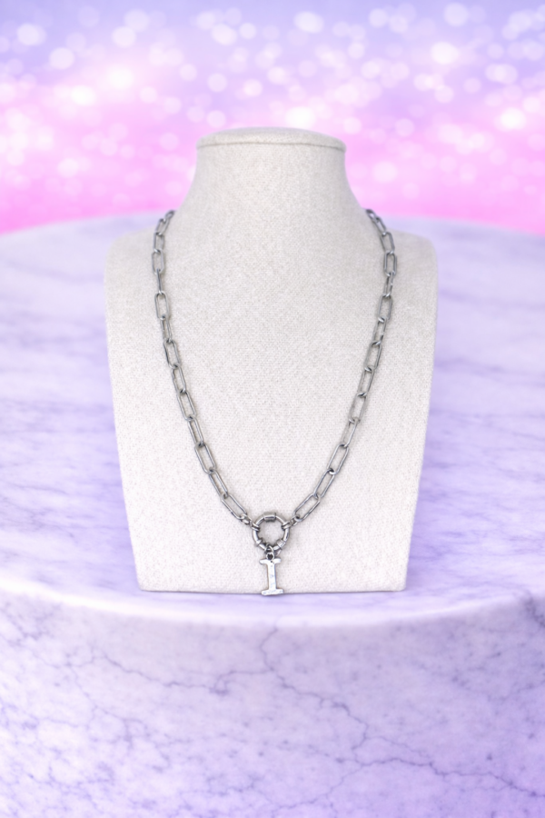Collier chaîne argentée personnalisable – Lettre I | CharmAddict