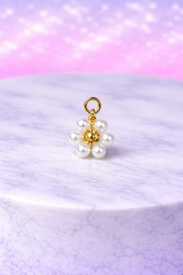 Charms Fleur de Perles – Élégance Délicate & Pureté Lumineuse