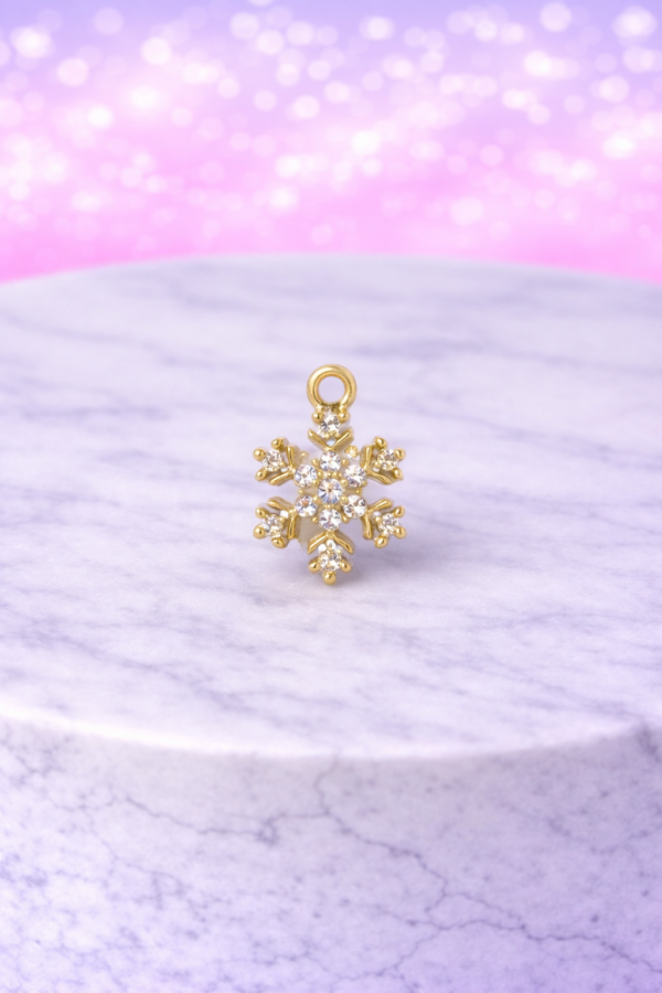 Charms Flocon Botanique Doré – Élégance d’Hiver & Raffinement Naturel