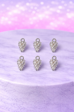 Charms Pomme de Pin Argenté – Élégance Naturelle