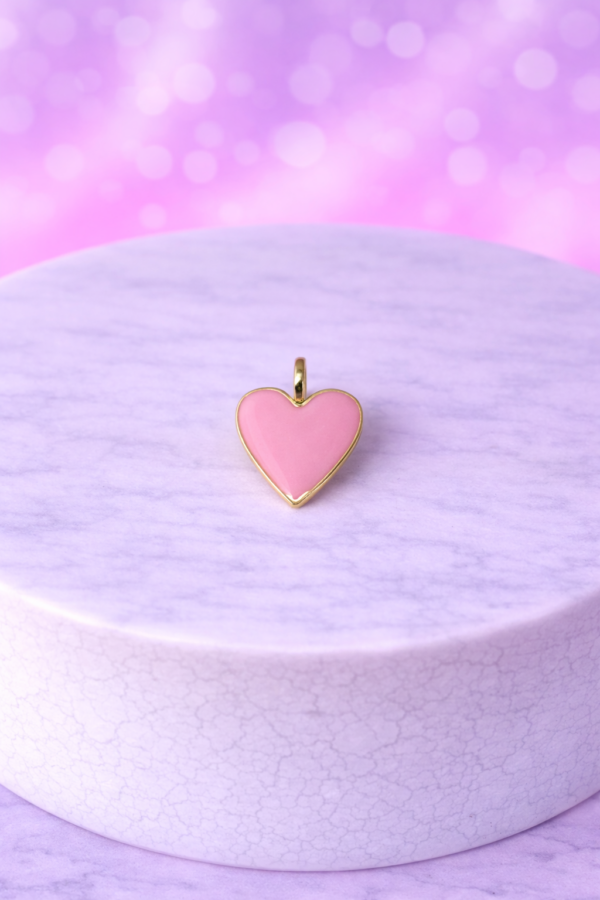 59b21df0-64a0-48a7-9f62-bb3685db62f1 Charms Cœur Rose Émaillé – Douceur Intemporelle