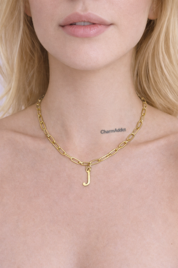 7a9c7d6b-f7fe-4677-84b9-2175d2f1a311 Collier Chaîne Personnalisable – Lettre J | CharmAddict