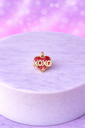 Charms Cœur XOXO – Message d’Amour Ludique et Tendance