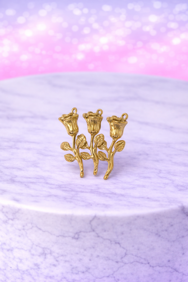 Charms Roses Dorées – Élégance Florale & Amour Intemporel