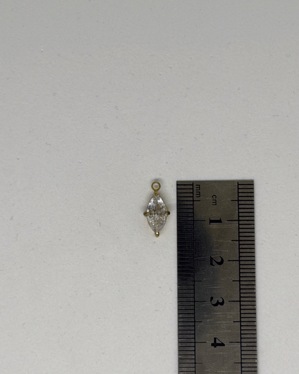 Charms 1 -001 Charms Goutte Élégante en Strass Blanc – Doré