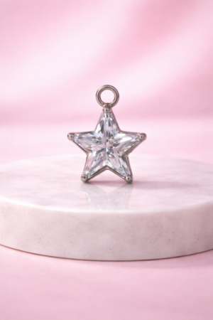 Charms Étoile Argentée – Brillance & Élégance
