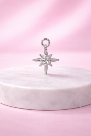 Charms Étoile Polaire Argentée – Zircon Brillant