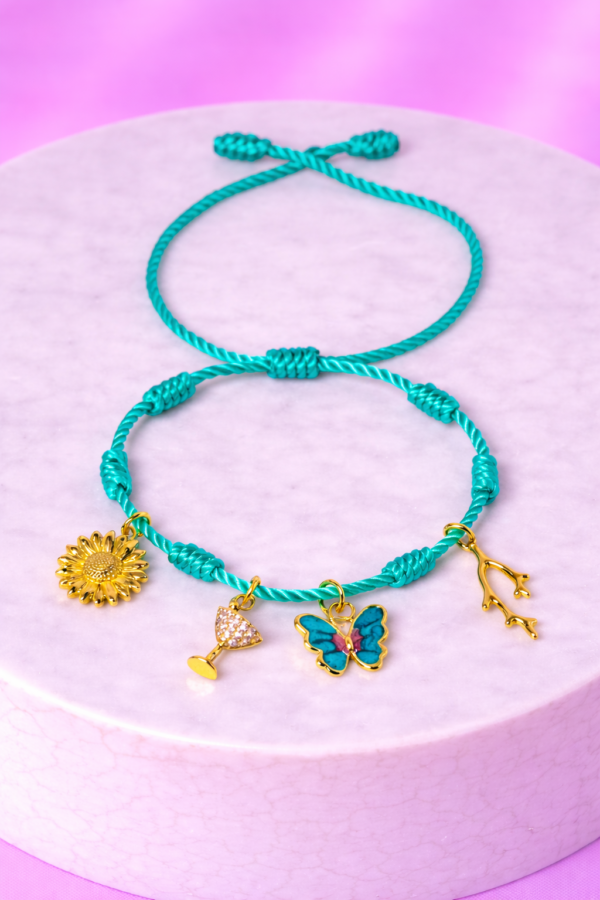 Bracelet Pré-fait Cordon Vert d’Eau & Charms Nature Dorés – Enfant & Adulte