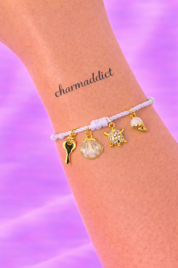 Bracelet Pré-fait Cordon Blanc Charms Dorés – Enfant & Adulte