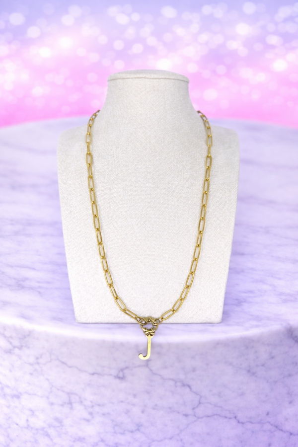 a1ed49ef-03f2-408b-90c5-cdfa72f41062 Collier Chaîne Personnalisable – Lettre J | CharmAddict