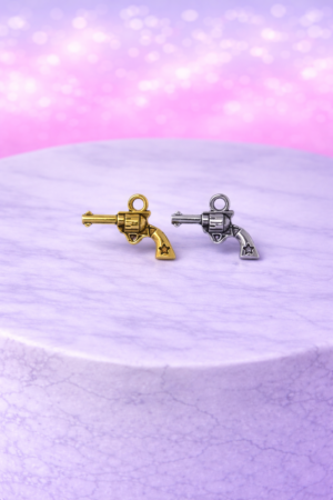 Charms Revolver Western – Argenté ou Doré – Esprit Cowboy