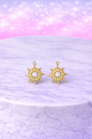 Charms Soleil Nacré – Éclat Doré et Douce Lumière Intérieure